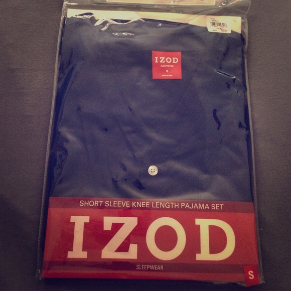 IZOD Men's Pajama Set SMALL - Picture 1 of 3