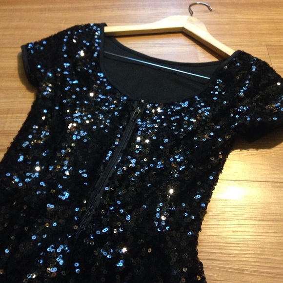 Sparkly top - Picture 3 of 3