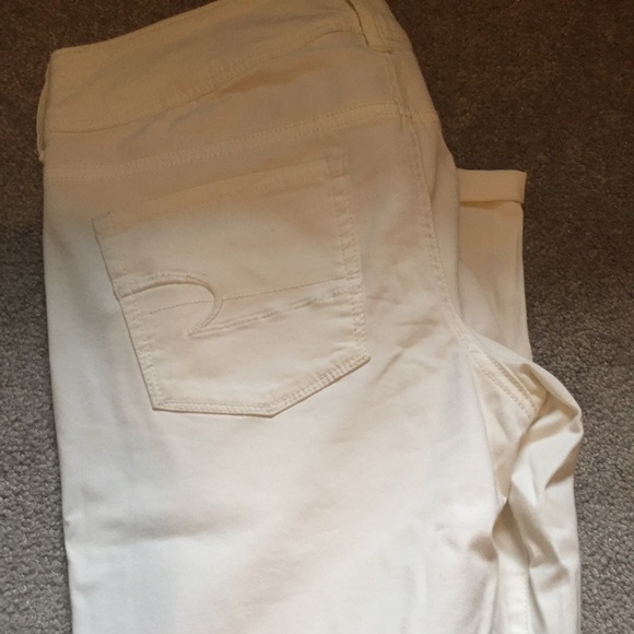 American Eagle White Skinny Jeans