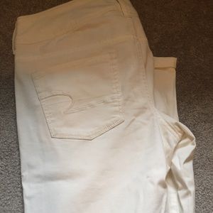 American Eagle White Skinny Jeans