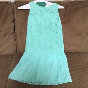 mint green dress