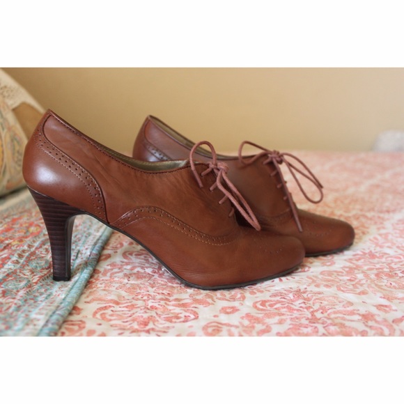 Brown Adrienne Vittadini shoes