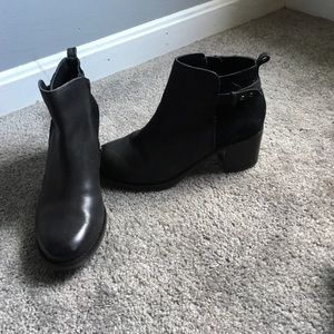 Ankle boots