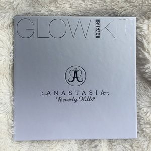 Anastasia Beverly Hills Gleam Glow Kit