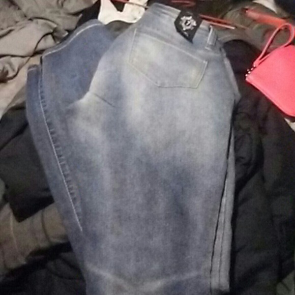 Jeans - Picture 4 of 4