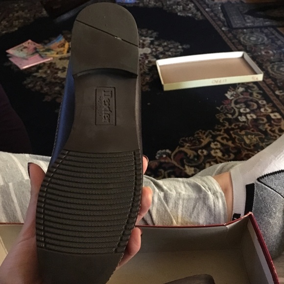 Loafer - Picture 3 of 3