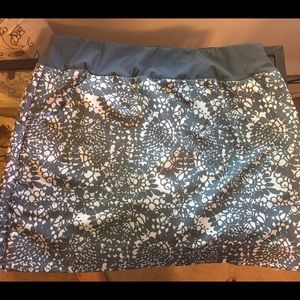 Mondetta skort grey and white