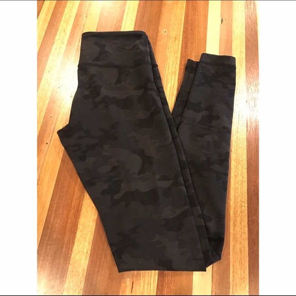 ❌Sold❌Camo Soot wunder under pant