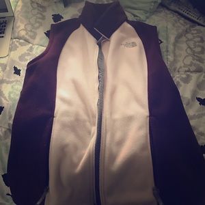 MAKE ME AN OFFER!!North face women's vest