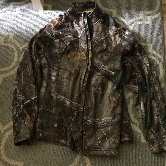 XL Under Armour Zipup Hoodie