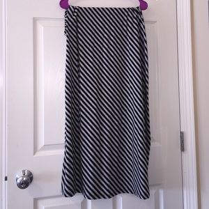 Like new maxi skirt