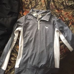 Bundle north face and Pink sweater