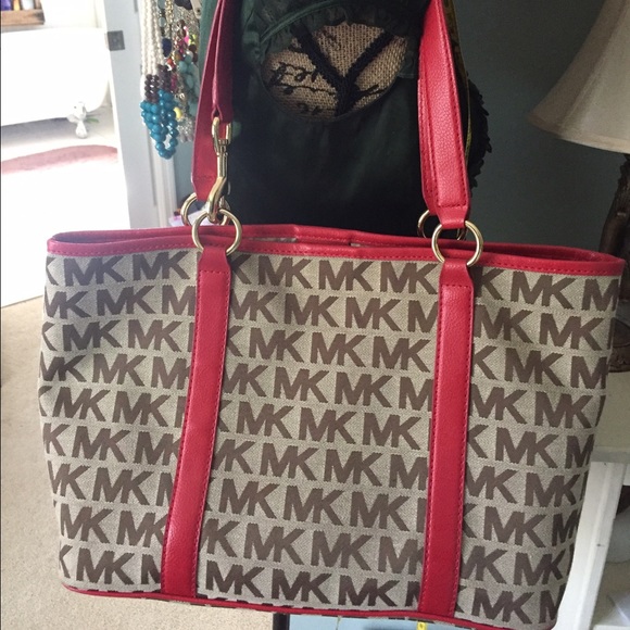 Michael Kors Logo Canvas Tote - Picture 4 of 4