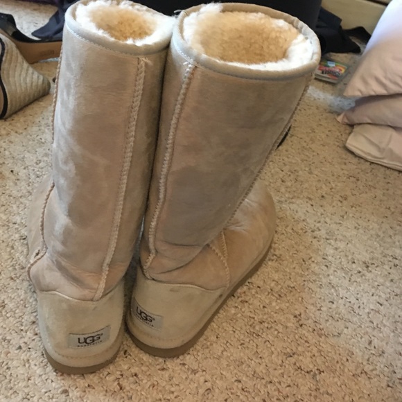 Boots - Picture 3 of 3