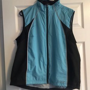 Athletic wear vest