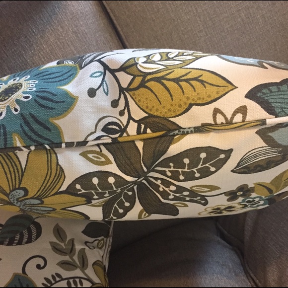 Pillows - Picture 2 of 3