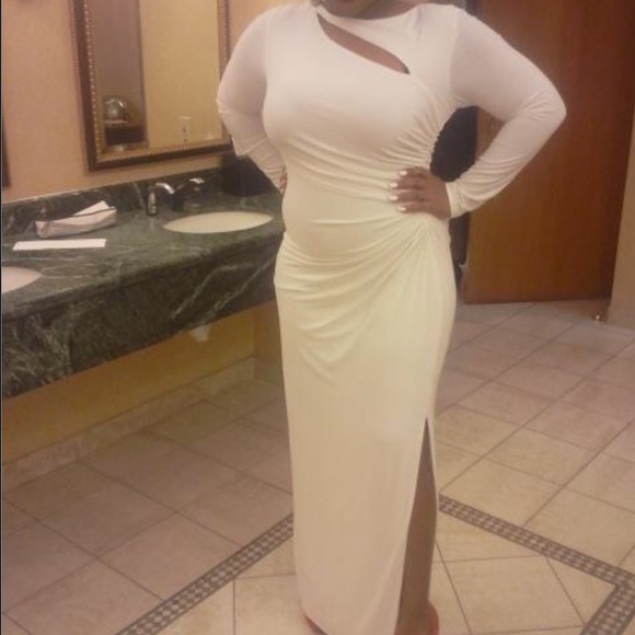 Prom Dress . - Picture 4 of 4