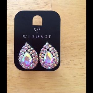 Windsor teardrop pear shaped chandelier earrings