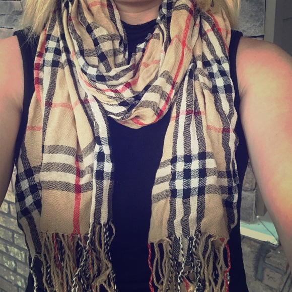 Burberry print scarf