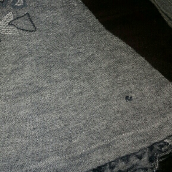 Aztec Print Tee - Picture 3 of 3