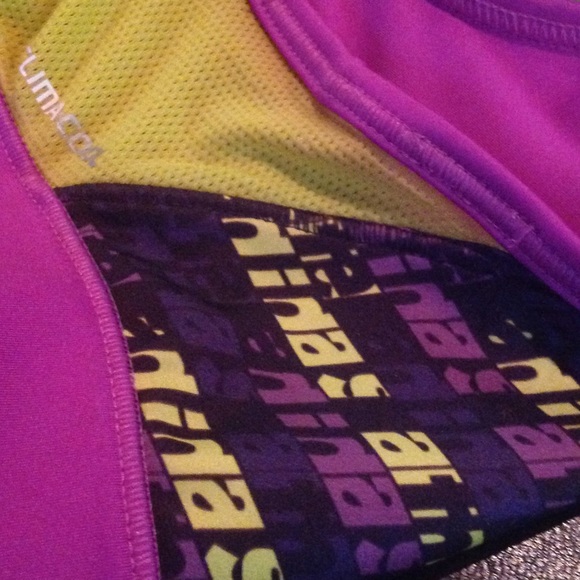 Small Sports Bra - Picture 4 of 4