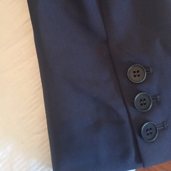 Beautiful theory blue blazer - Picture 3 of 3