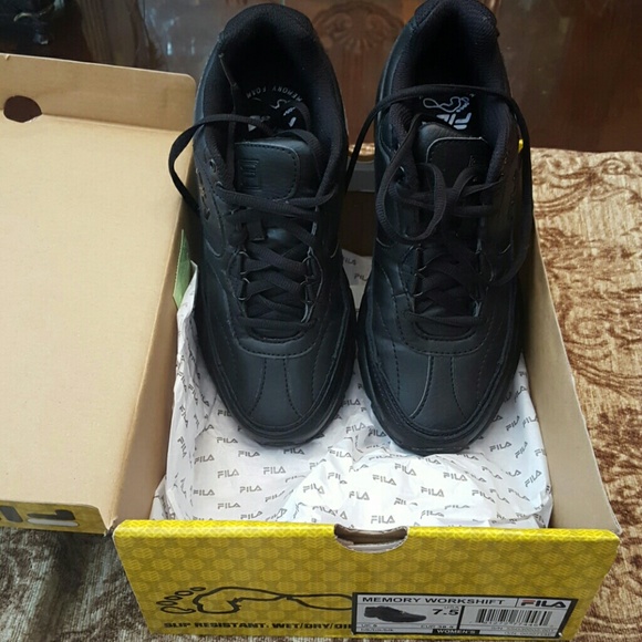 NEW FILA WORK SHOES MEMORY FOAM!!!