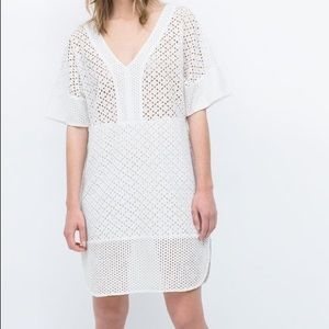 Zara what embroidered eyelet dress size small