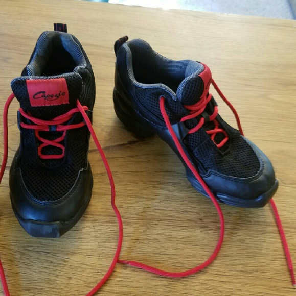 Zumba / Hip Hop dance Sneaker shoes by CAPEZIO