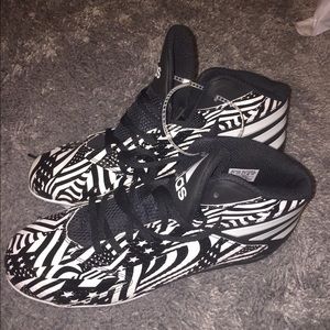 Adidas baseball cleats