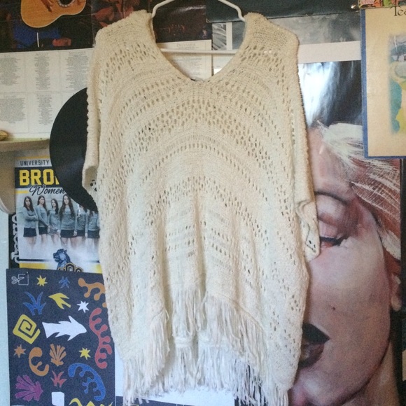 AE knit fringe poncho!