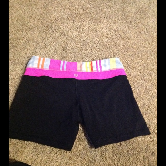 Lululemon yoga shorts