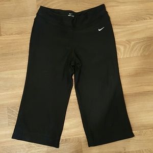Crop nike dri fit work out pants