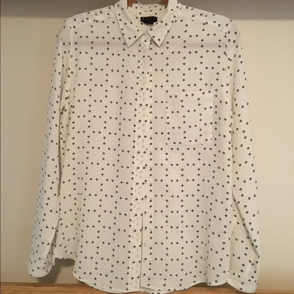 NWOT Levi's California 100% Silk Button Down