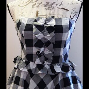 Forever 21 Dresses - Forever 21 Black & White Gingham Dress SZ M NWOT Forever 21 Dresses - Forever 21 Black & White Gingham Dress SZ M NWOT