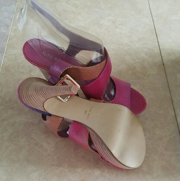 Sandals - Picture 2 of 3