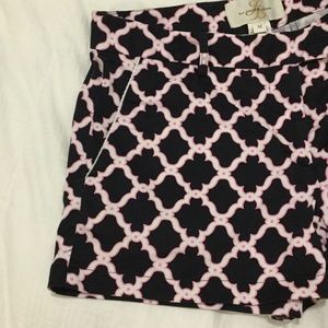 Julie Brown pattern short