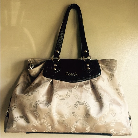 SALE ‼️Authentic COACH Bag 👜‼️