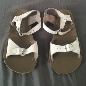White girls sandals