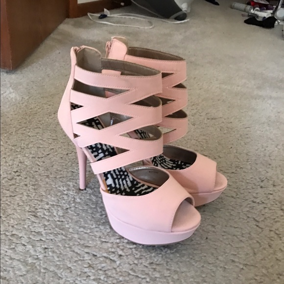 Shoes - Picture 1 of 2