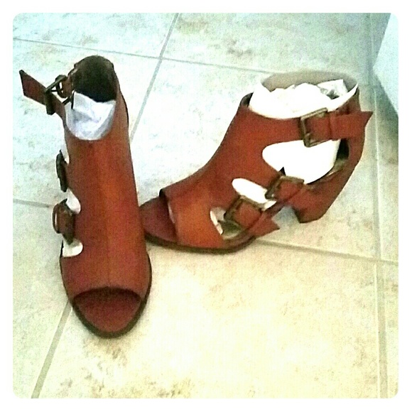 PRICE DROPPED!! Cognac mule peep toe booties