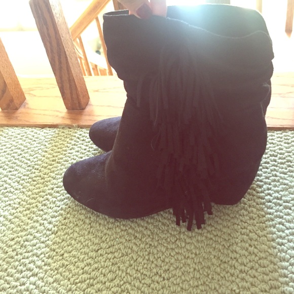 Fringe wedge booties