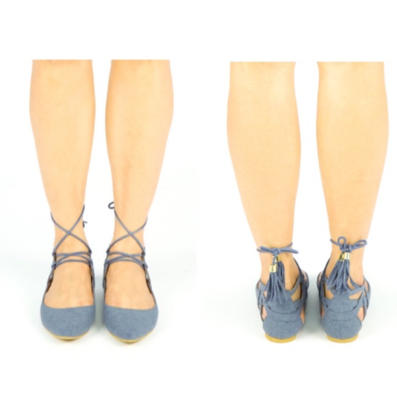 1 LEFT!!! 🎉HP🎉 NWT. Blue denim lace-up flats - Picture 3 of 4