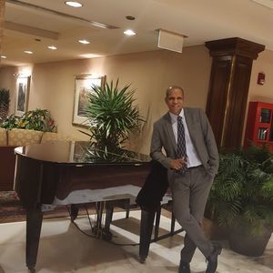 Meet your Posher, Derwin