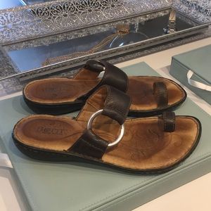 BORN leather sandals