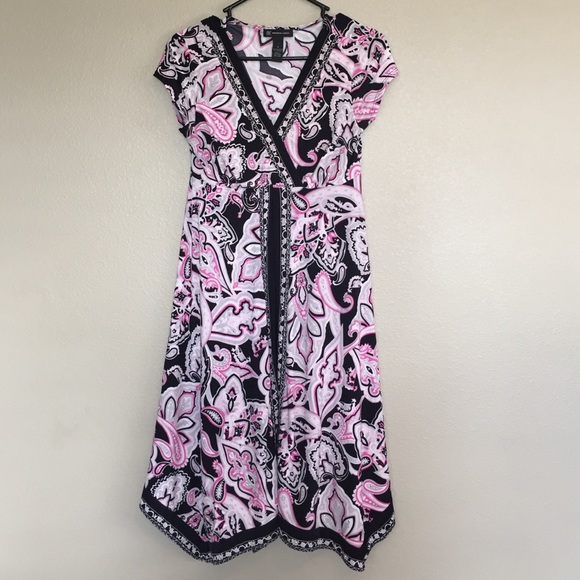 INC International Concepts Dresses & Skirts - INC pink and black Shift dress size small INC International Concepts Dresses & Skirts - INC pink and black Shift dress size small