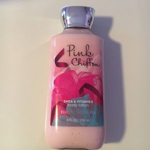 B&BW: Pink Chiffon Body Lotion