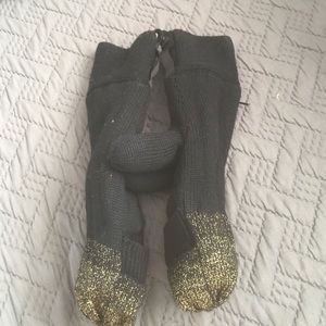 There lululemon winter globes, there very worm.