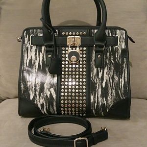 🐯Zebra Print & Silver Hardware Handbag🐮