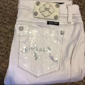 White Miss Me skinny jeans